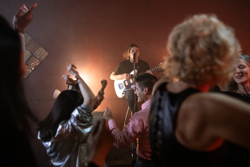 Live music night at Chuys restaurant with vibrant atmosphere